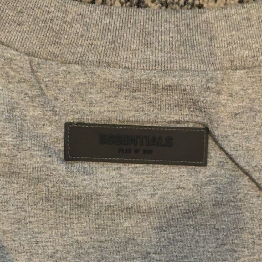 Fear of God Essentials Tee-Shirt SS22 — Dark Oatmeal