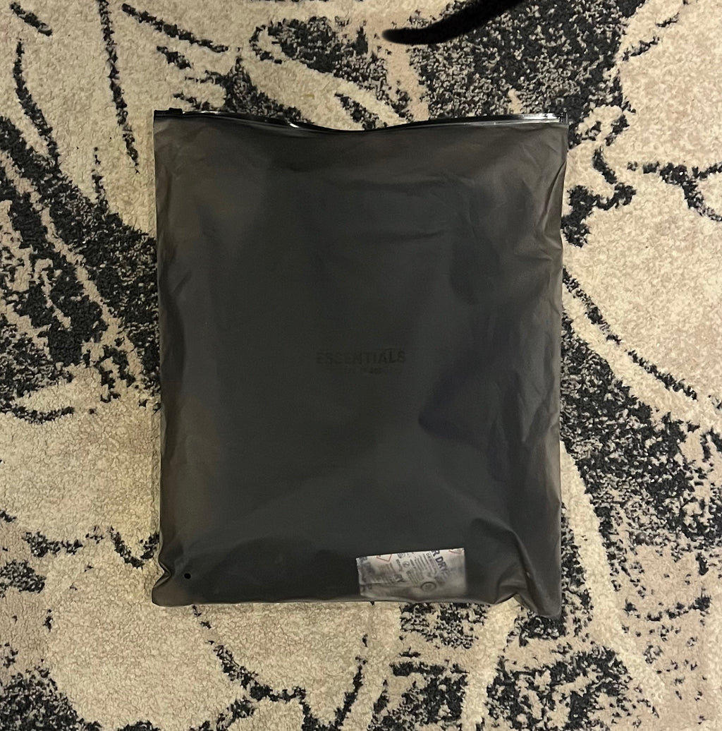 Essentials Fear of God SweatShorts SS22 — Stretch Limo